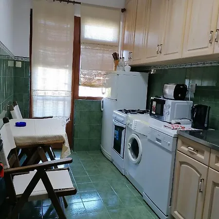 Apartman кимако 2, 100м2 на цена за хотелска за двама Carevo