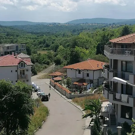 кимако 2, 100м2 на цена за хотелска за двама Царёво