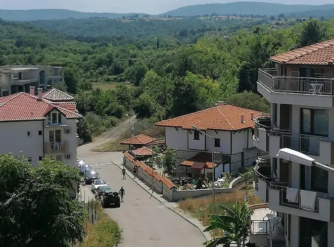 кимако 2, 100м2 на цена за хотелска за двама Tsarevo