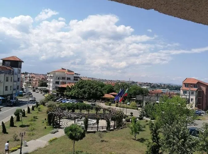 кимако 2, 100м2 на цена за хотелска за двама